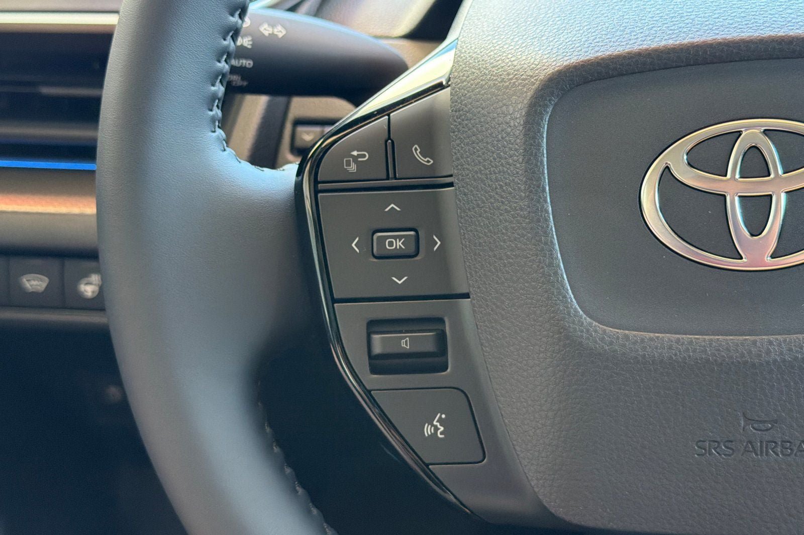 New 2026 Toyota Prius Limited AWD/4WD image 28