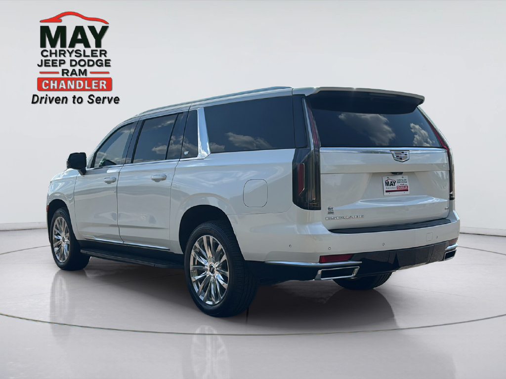 Used 2022 Cadillac Escalade ESV Premium Luxury AWD/4WD image 5