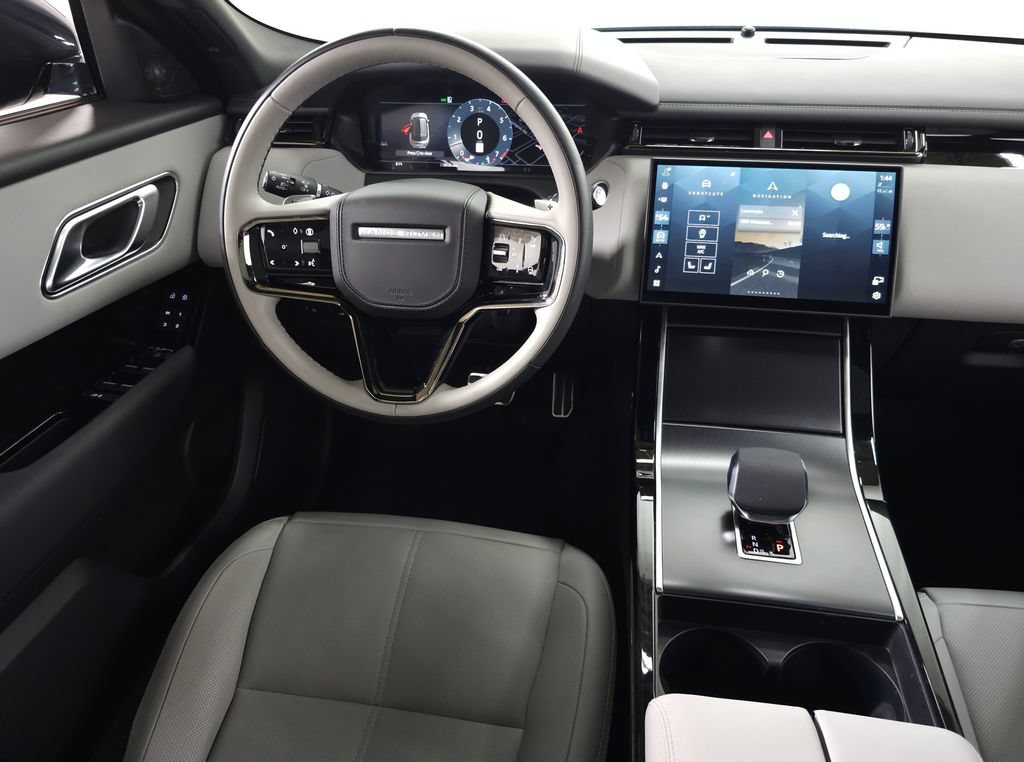 Certified 2026 Land Rover Range Rover Velar Dynamic SE AWD/4WD image 20