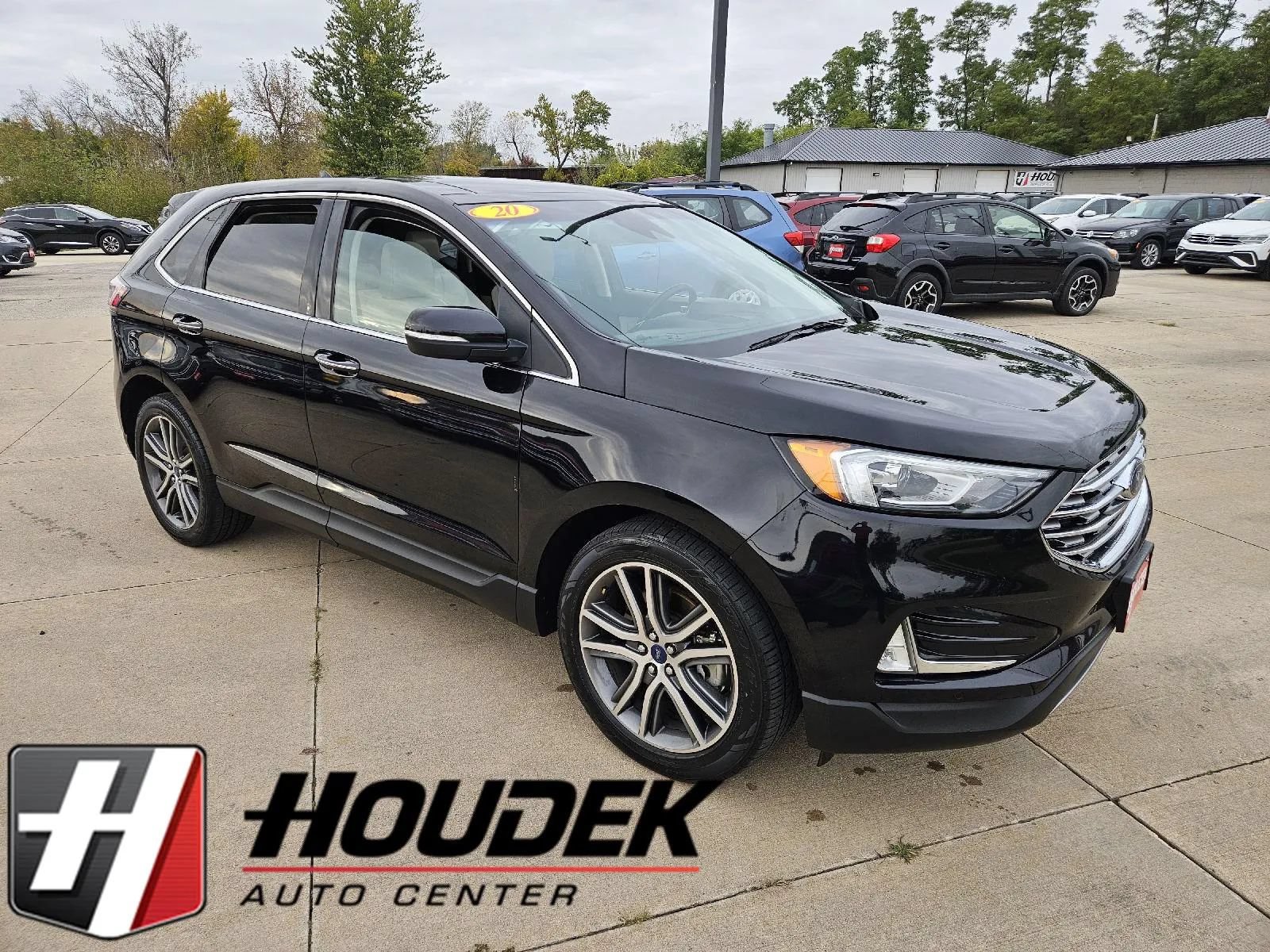 Used 2020 Ford Edge Titanium w/ Class II Trailer Tow Package