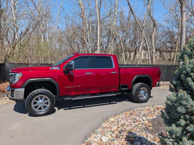 Used 2023 GMC Sierra 2500 SLT w/ SLT Preferred Package image 2