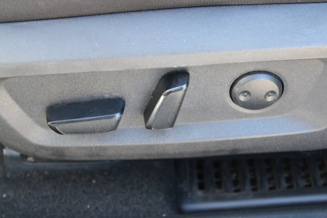 Used 2023 Nissan Rogue SV FWD image 28