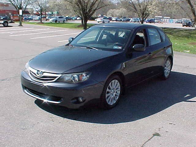 Used 2010 Subaru Impreza 2.5i Premium AWD/4WD image 4