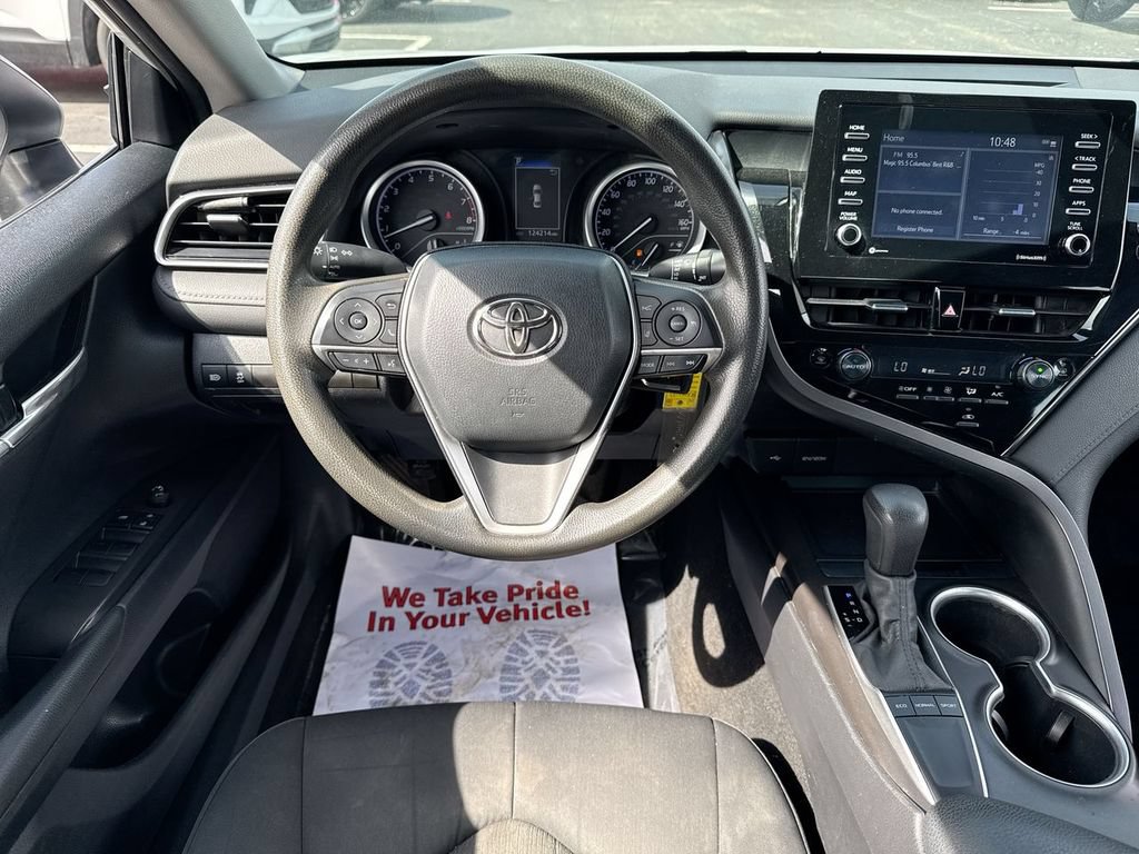 Used 2022 Toyota Camry LE FWD image 14