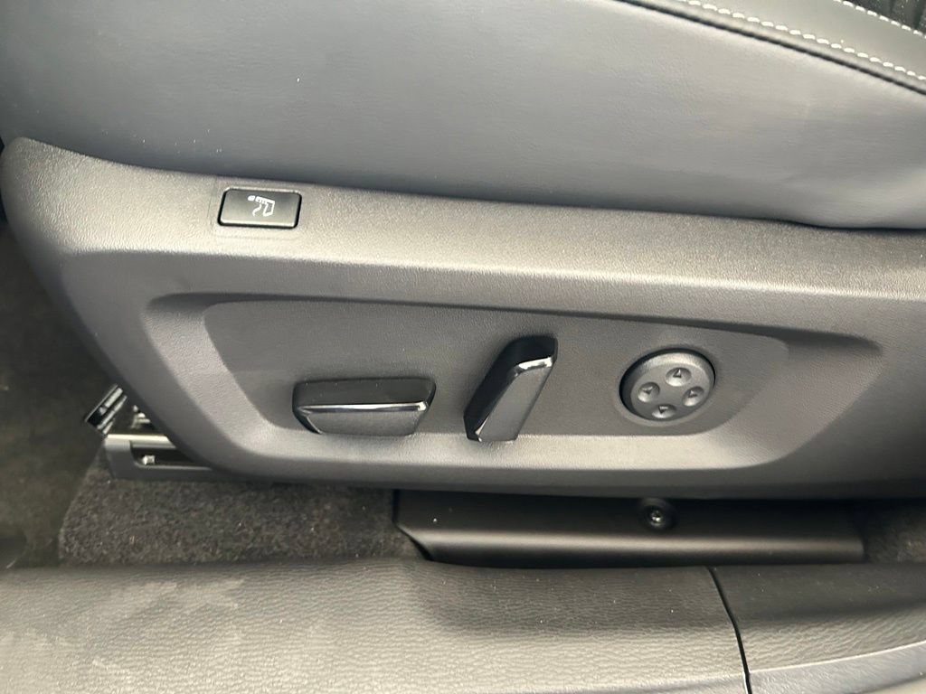 New 2026 Mitsubishi Outlander 4WD Plug-In Hybrid image 44