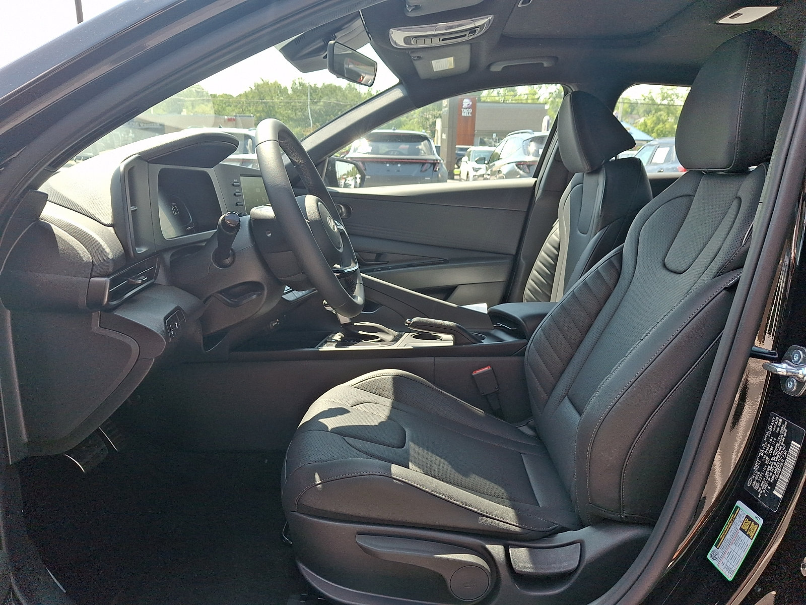 New 2026 Hyundai Elantra SEL Sport FWD image 7