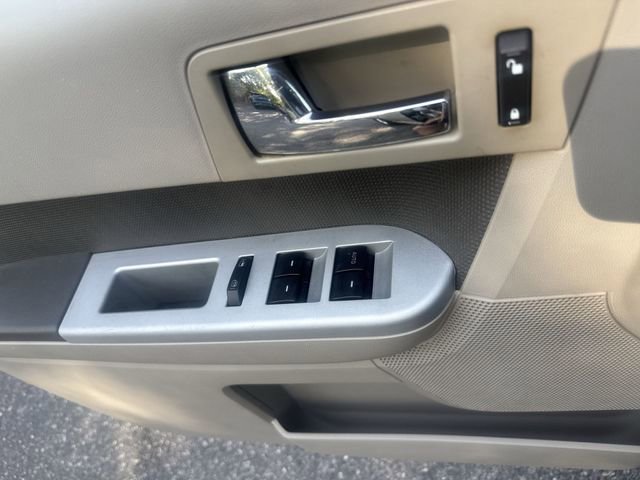 Used 2010 Mercury Mariner 2WD image 25