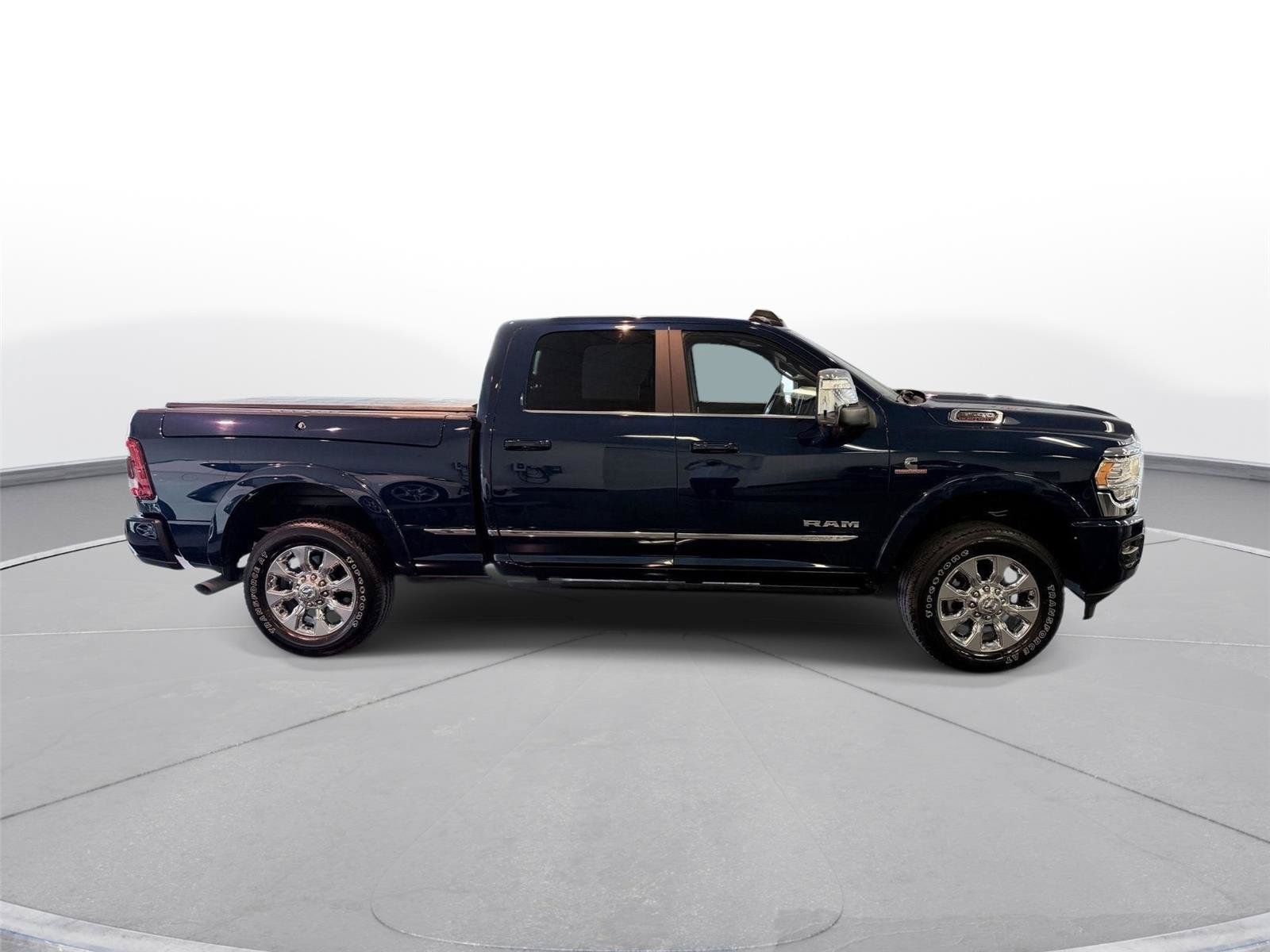 Used 2024 RAM 3500 Limited AWD/4WD image 24