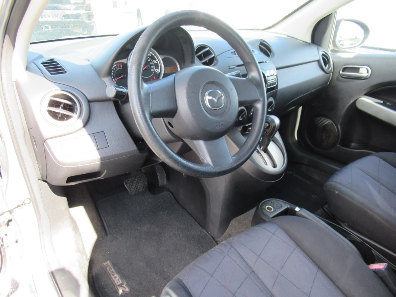 Used 2011 MAZDA MAZDA2 Sport FWD image 17