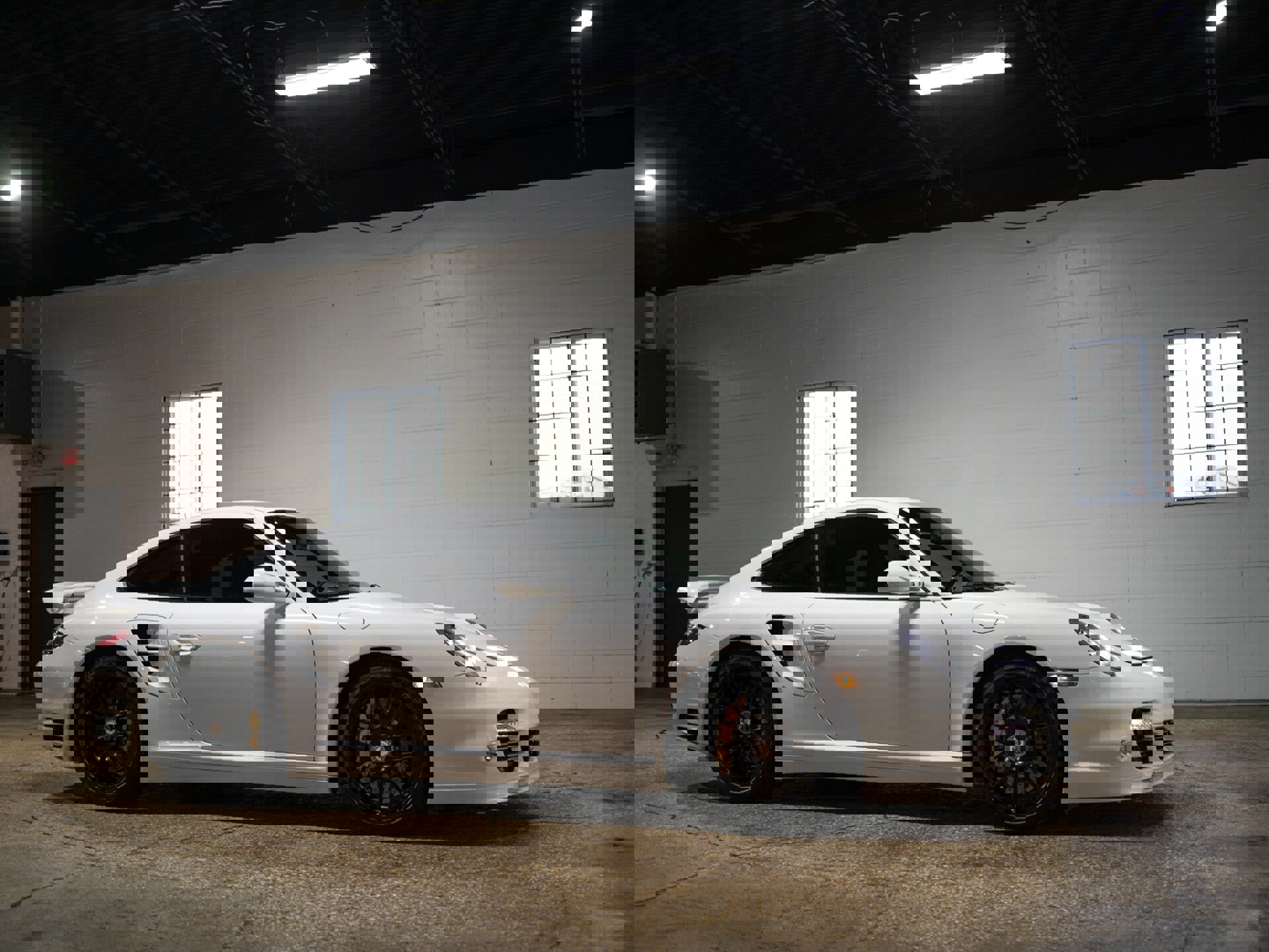 Used 2013 Porsche 911 Turbo S image 10