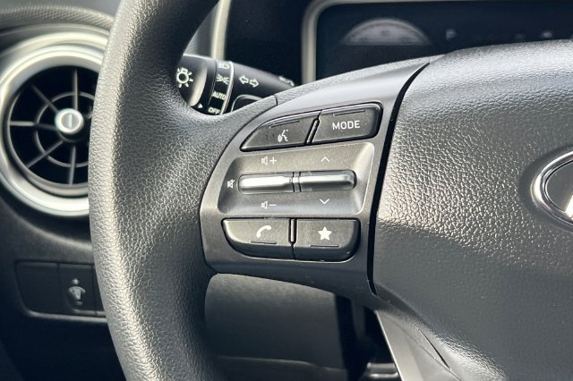 Used 2023 Hyundai Kona SE w/ Cargo Package FWD image 29