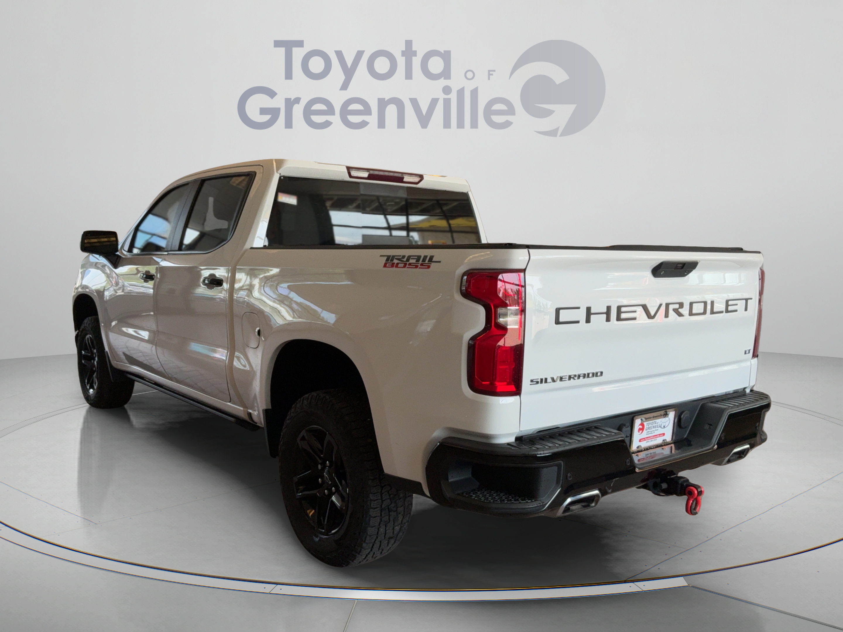 Used 2021 Chevrolet Silverado 1500 LT Trail Boss w/ Convenience Package II AWD/4WD image 4