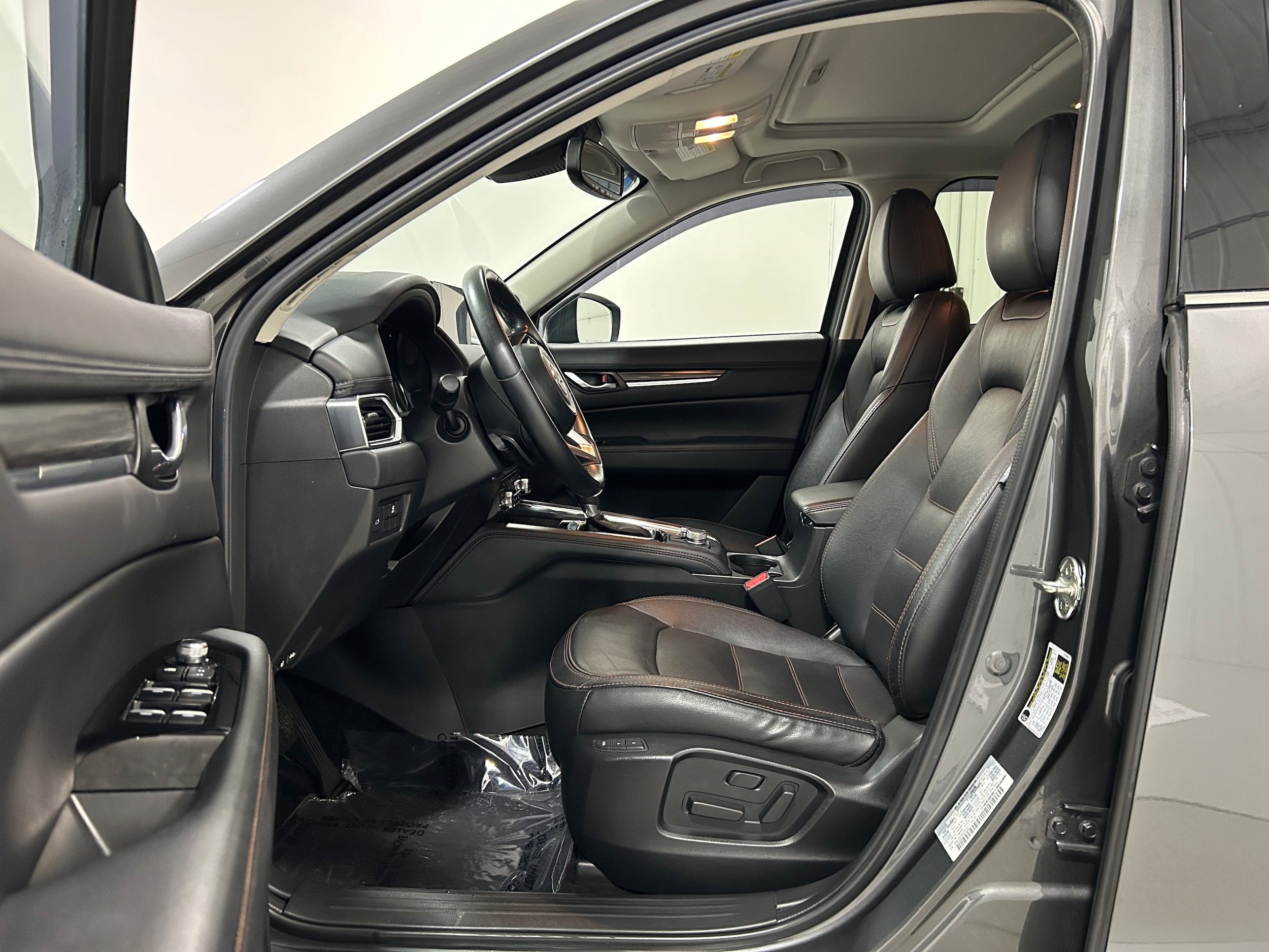 Used 2022 MAZDA CX-5 AWD 2.5 S w/ Premium Plus Pkg image 4
