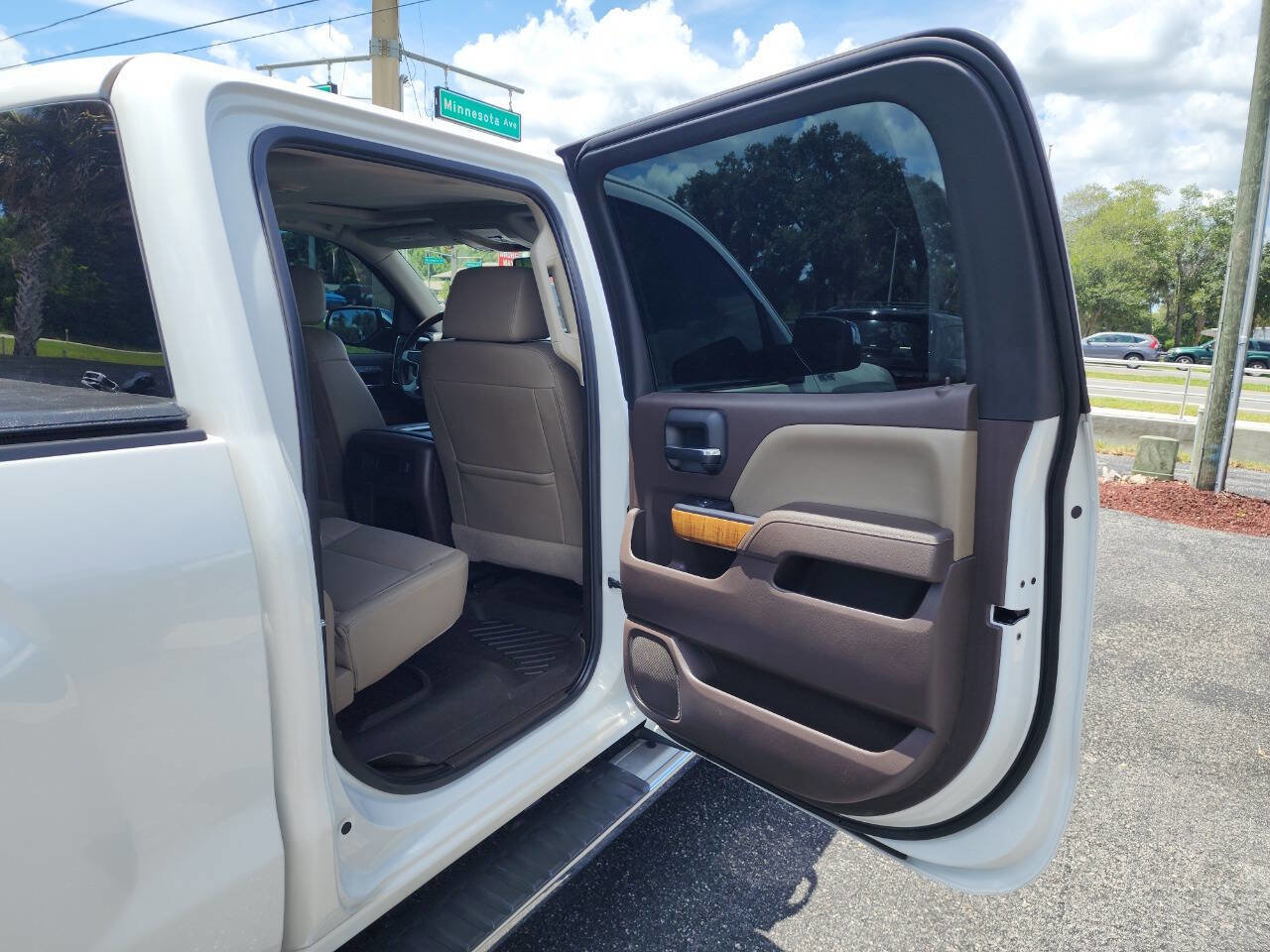 Used 2017 GMC Sierra 1500 SLT image 34