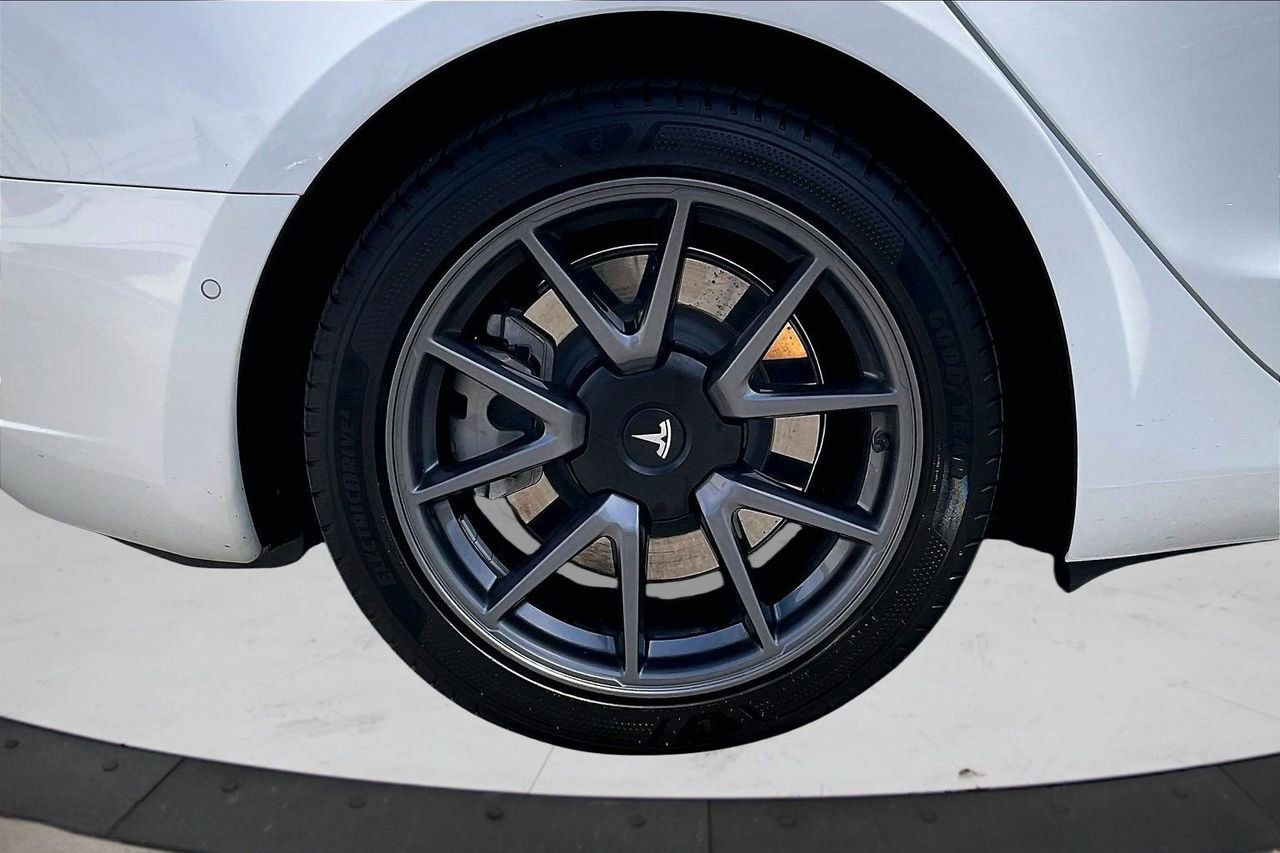 Used 2022 Tesla Model 3 Long Range image 38