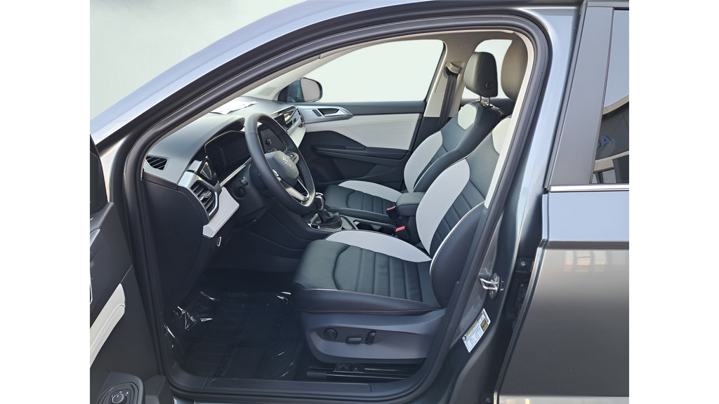 New 2025 Volkswagen Taos SEL AWD/4WD image 10