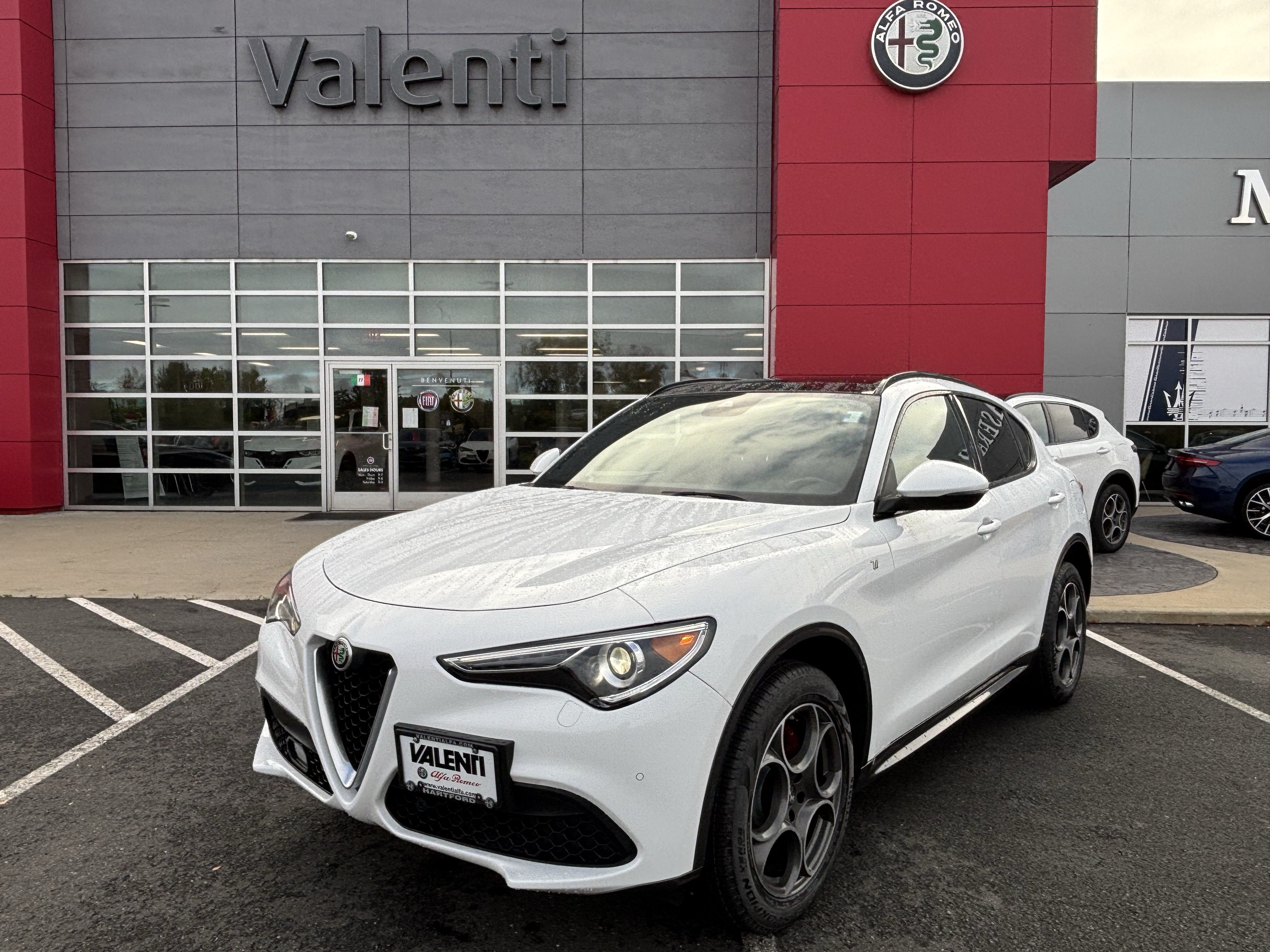 Certified 2023 Alfa Romeo Stelvio Ti AWD/4WD image 1