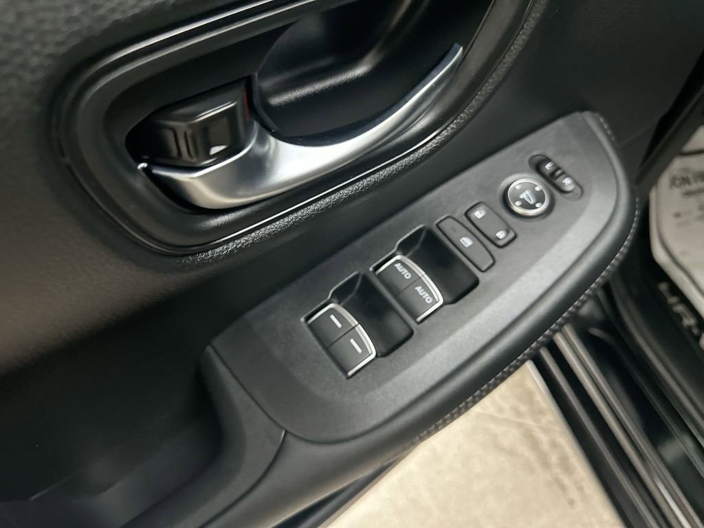 Used 2026 Honda HR-V EX-L image 17