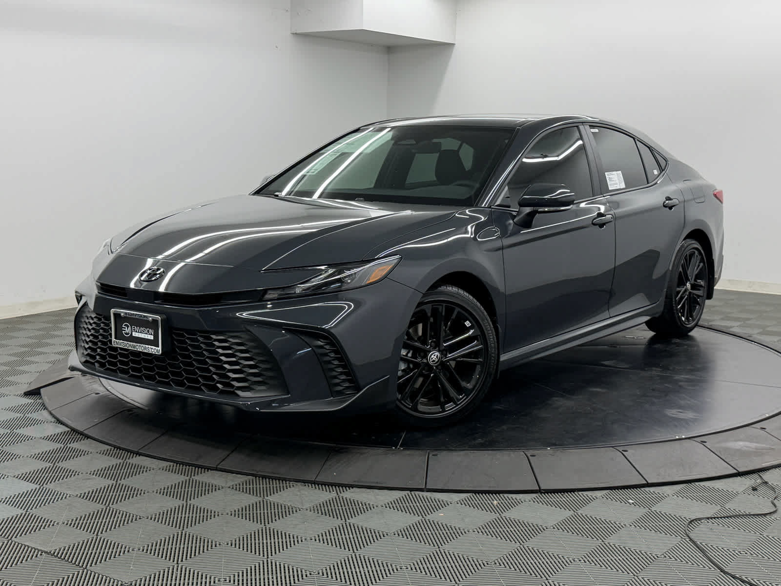 New 2026 Toyota Camry SE w/ Convenience Package FWD image 2