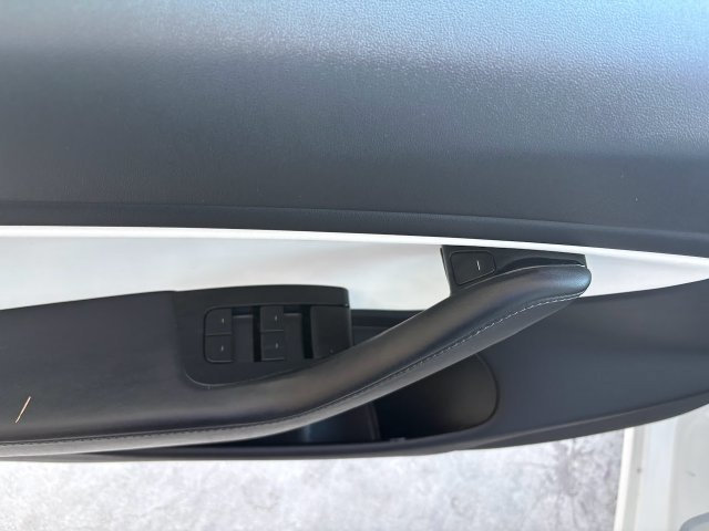 Used 2019 Tesla Model 3 Standard Range Plus RWD image 10