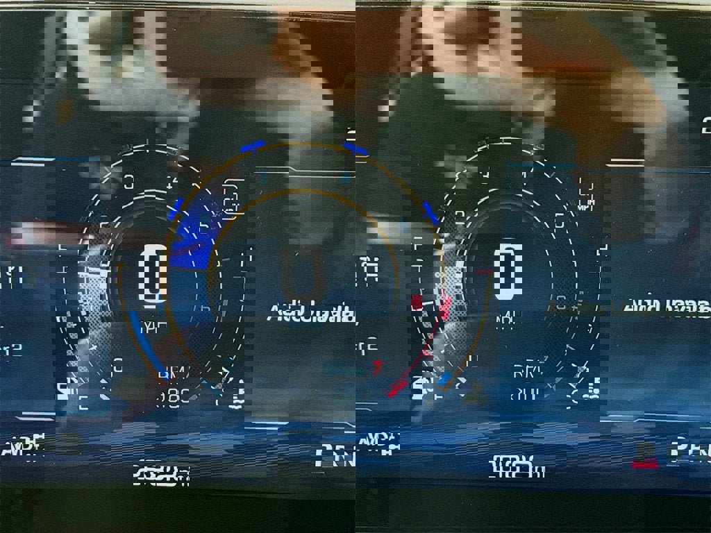 Used 2025 Chevrolet Equinox RS w/ Safety and Technology Package image 6