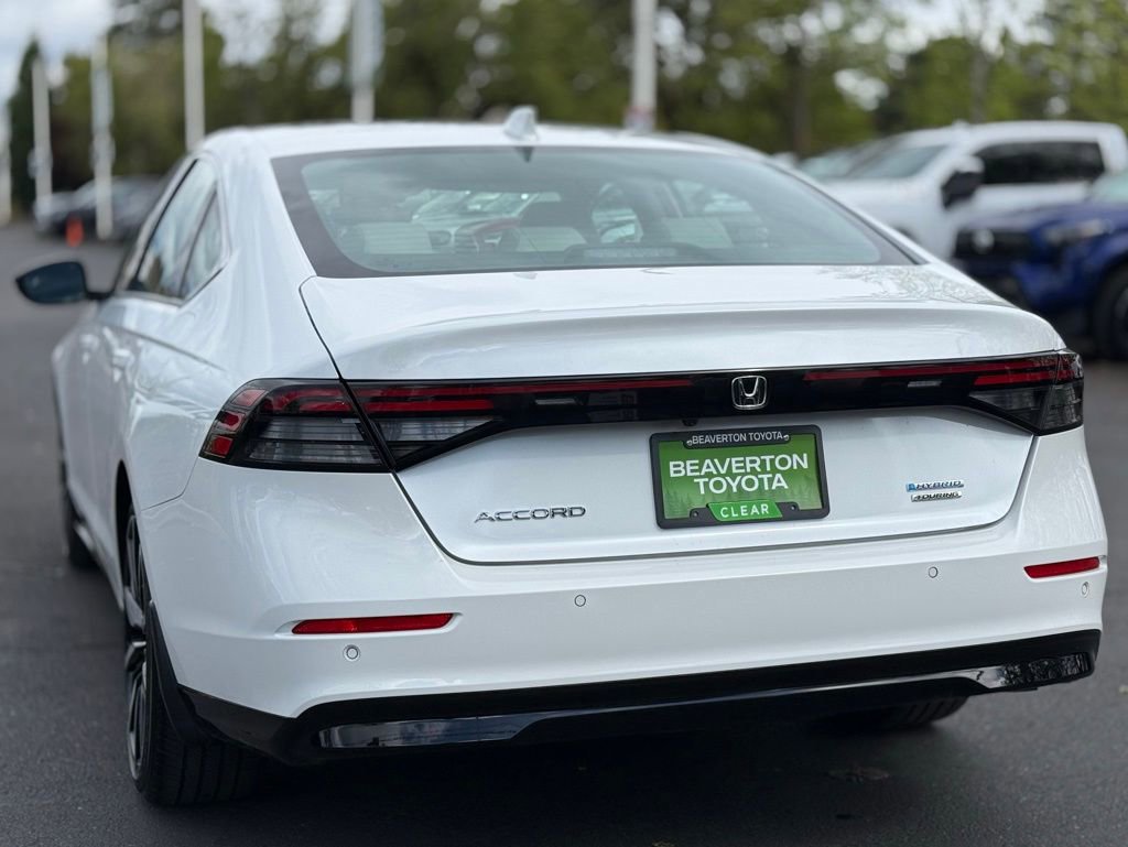 Used 2023 Honda Accord Touring image 3