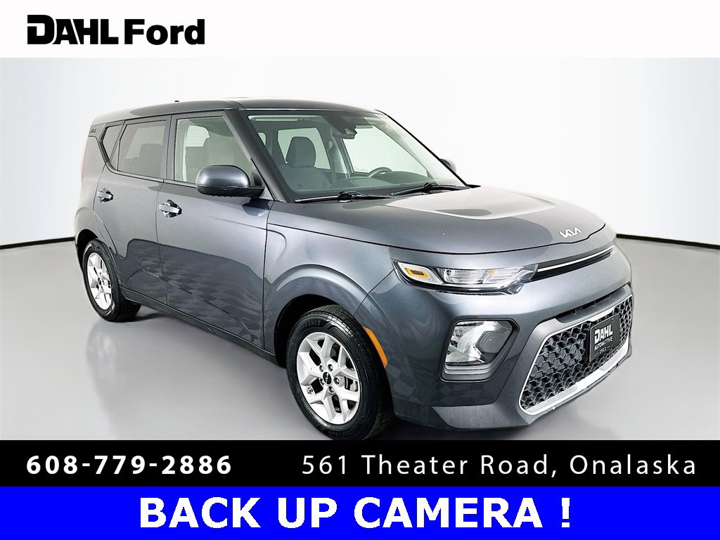 Used 2022 Kia Soul LX w/ Technology Package image 1