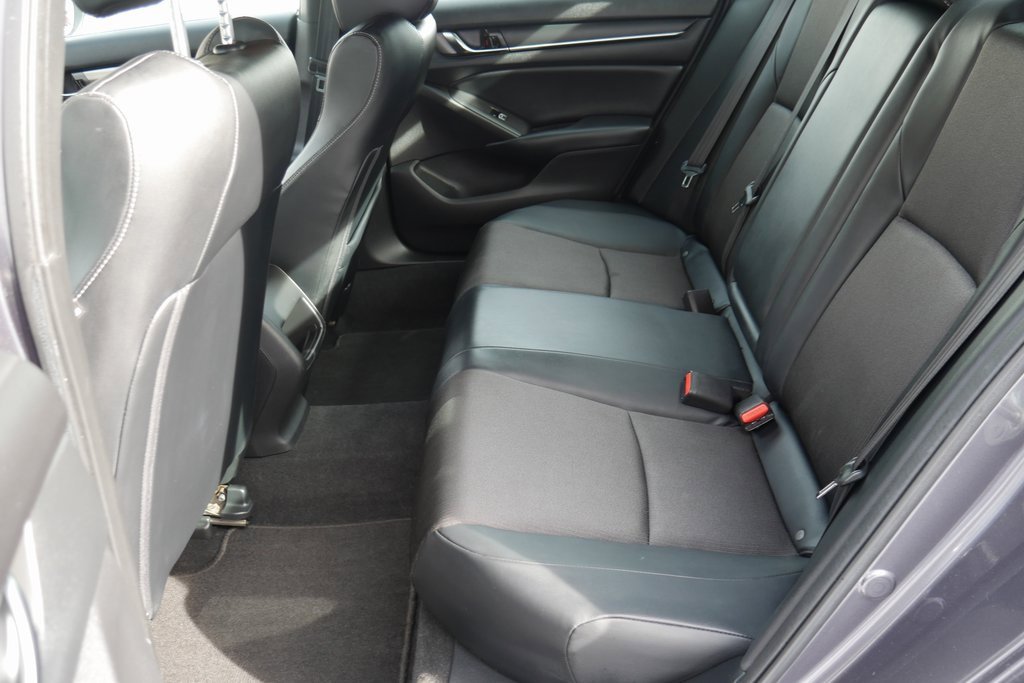 Used 2018 Honda Accord Sport image 26
