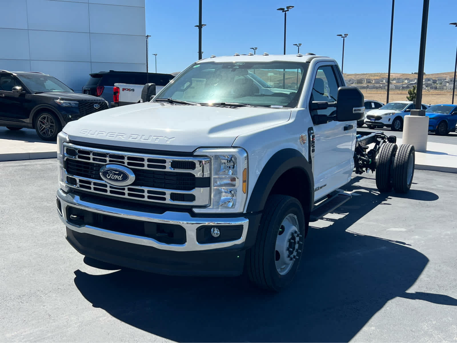 New 2026 Ford F550 4x4 Regular Cab Super Duty w/ XL Chrome Package image 7