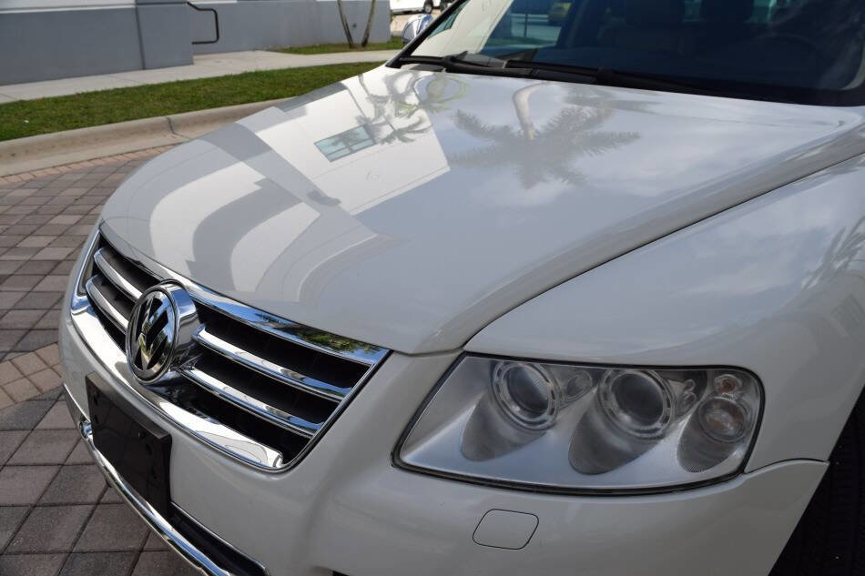 Used 2006 Volkswagen Touareg V10 TDI AWD/4WD image 11