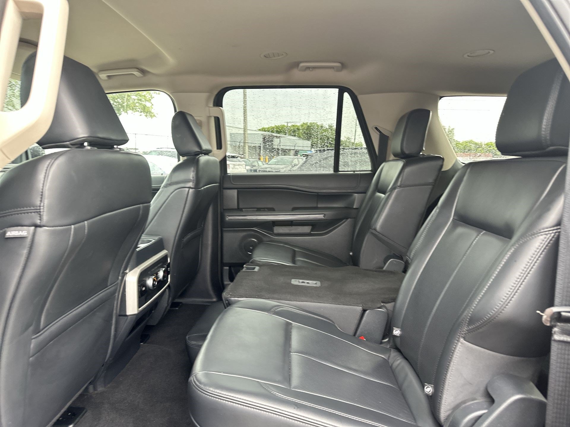 Used 2024 Ford Expedition Max XLT AWD/4WD image 23