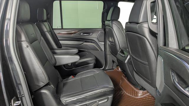 Used 2022 Cadillac Escalade ESV Luxury image 29