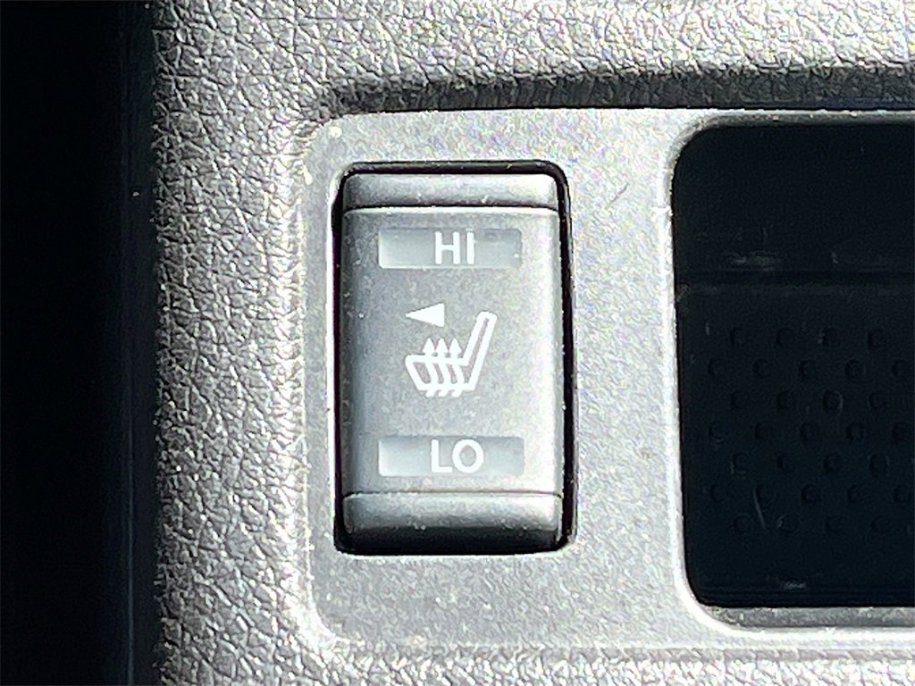 Used 2022 Nissan Rogue Sport SL w/ Premium Package image 21