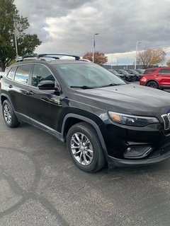 Used 2019 Jeep Cherokee Latitude Plus w/ Comfort/Convenience Group