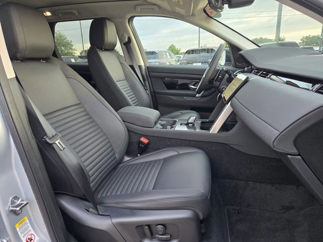 Used 2025 Land Rover Discovery Sport S image 22