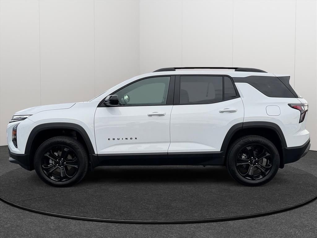 New 2026 Chevrolet Equinox LT w/ Midnight Edition image 2