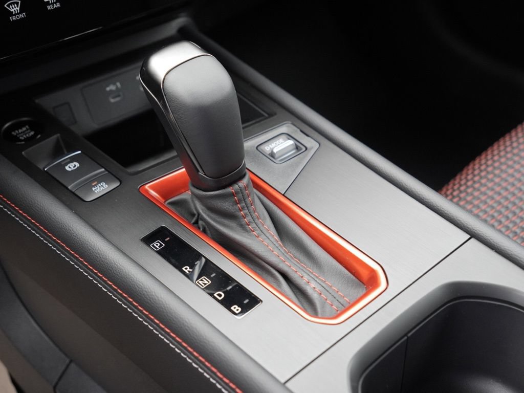 New 2026 Nissan Kicks SR FWD image 14