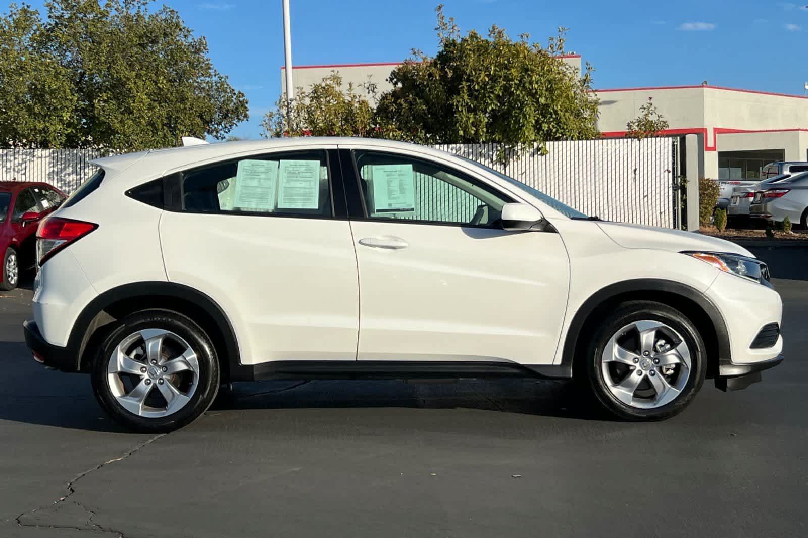 Used 2019 Honda HR-V LX image 6