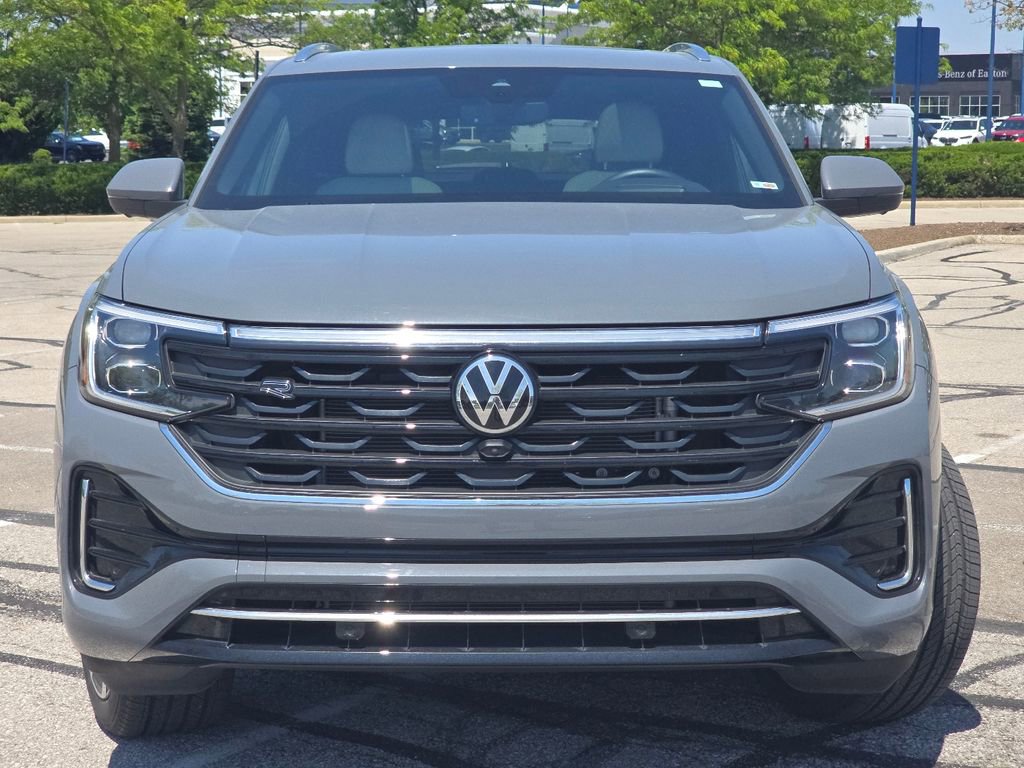 Used 2025 Volkswagen Atlas Cross Sport SEL Premium R-Line AWD/4WD image 13