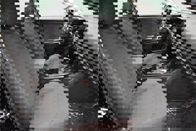 Used 2025 Kia K4 image 21