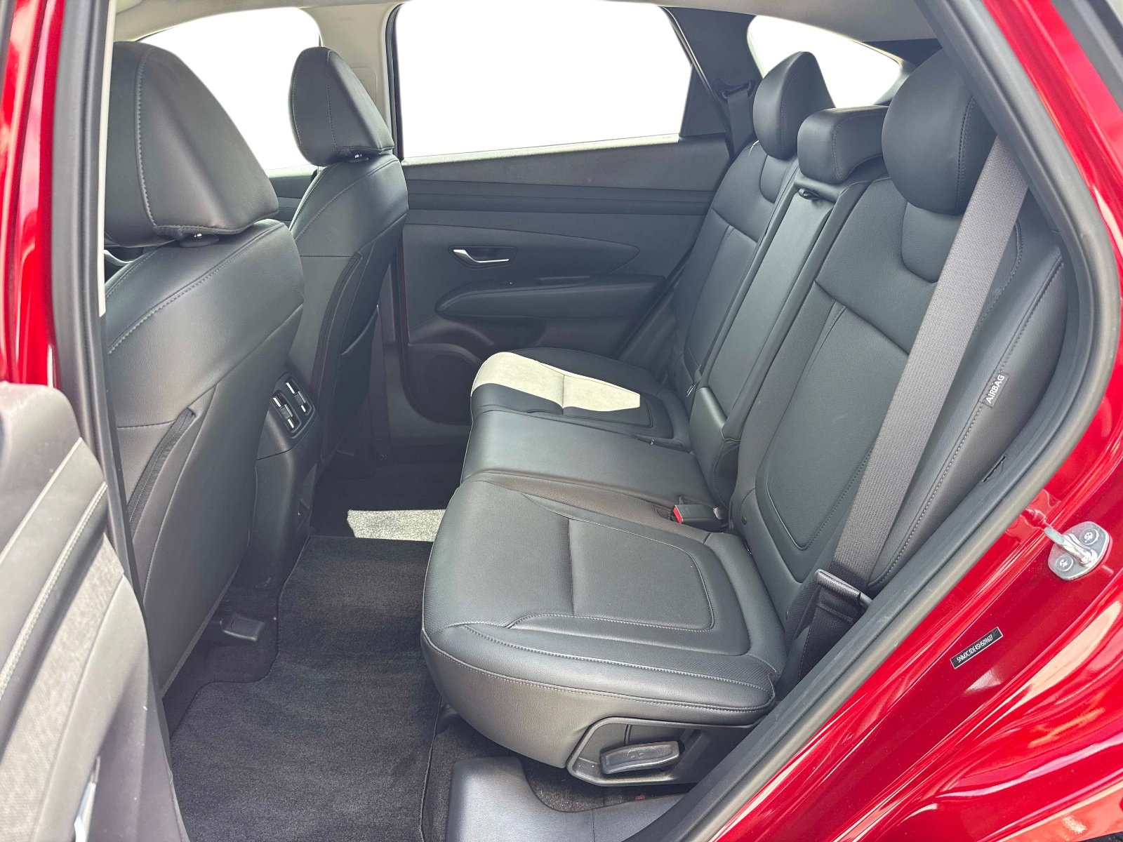 Used 2025 Hyundai Tucson SEL FWD image 14