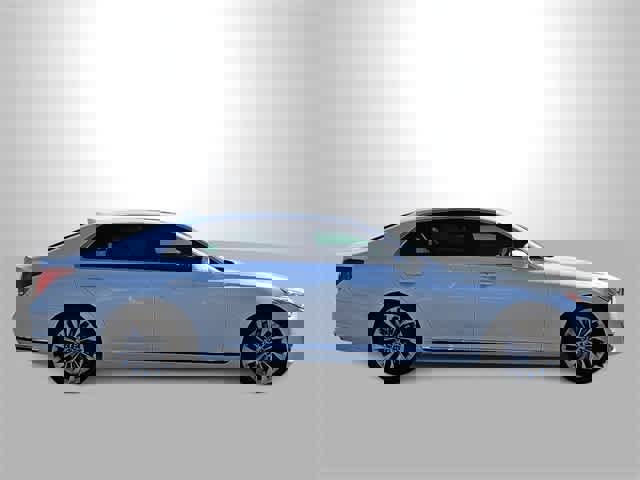 Used 2019 Genesis G90 3.3T Premium image 9