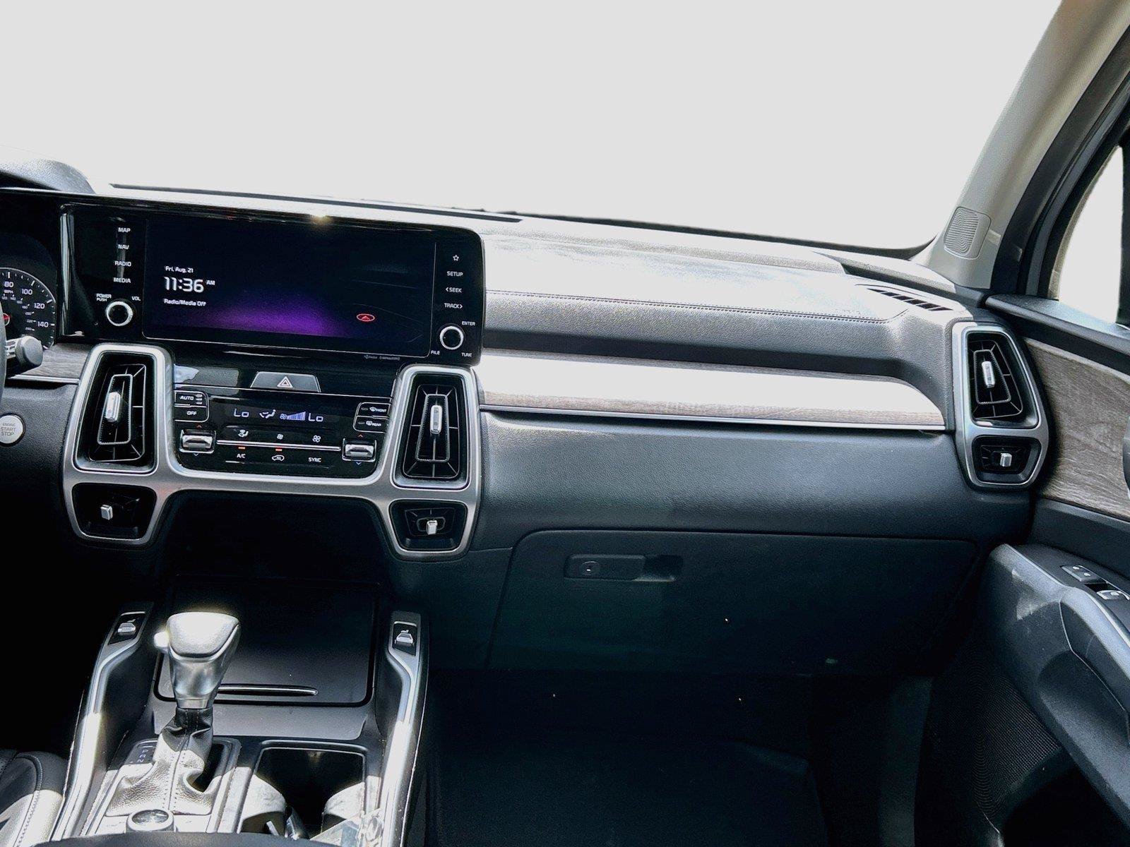 Used 2022 Kia Sorento S AWD/4WD image 19