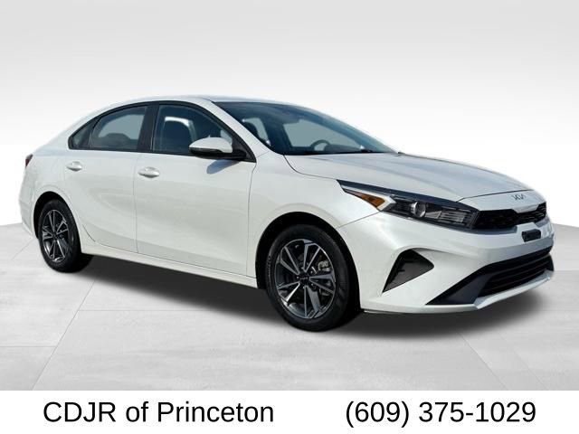 Used 2023 Kia Forte LXS w/ LXS Technology Package image 1