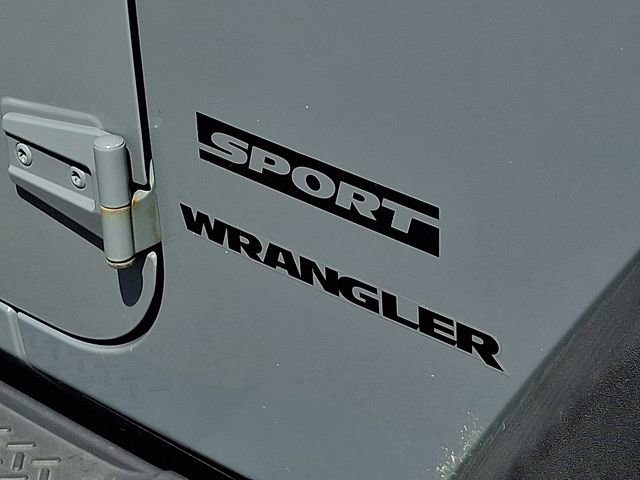 Used 2015 Jeep Wrangler Sport w/ Connectivity Group image 10