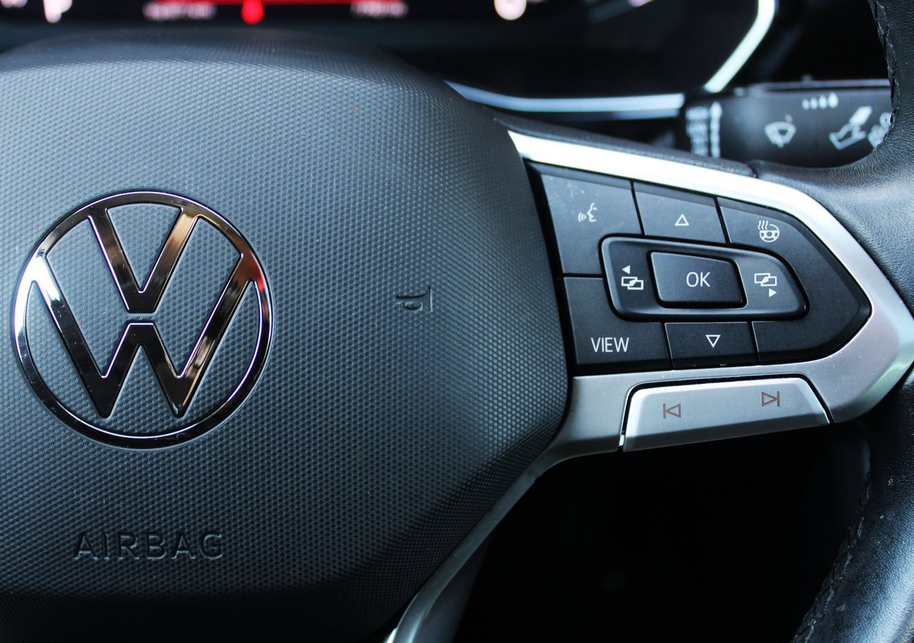 Used 2022 Volkswagen Jetta SEL FWD image 23