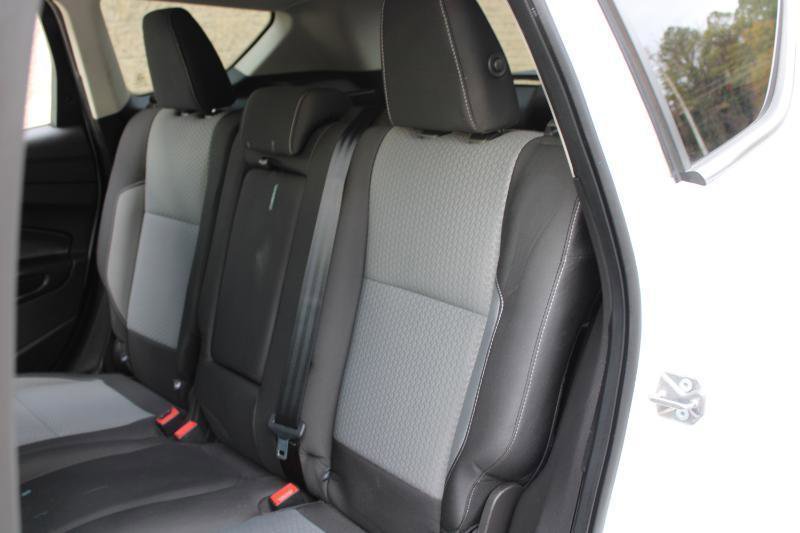 Used 2019 Ford Escape SE FWD image 14