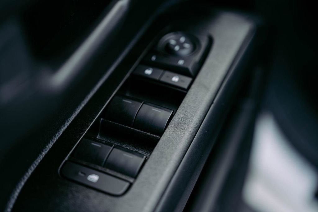 Used 2025 Toyota 4Runner SR5 image 13