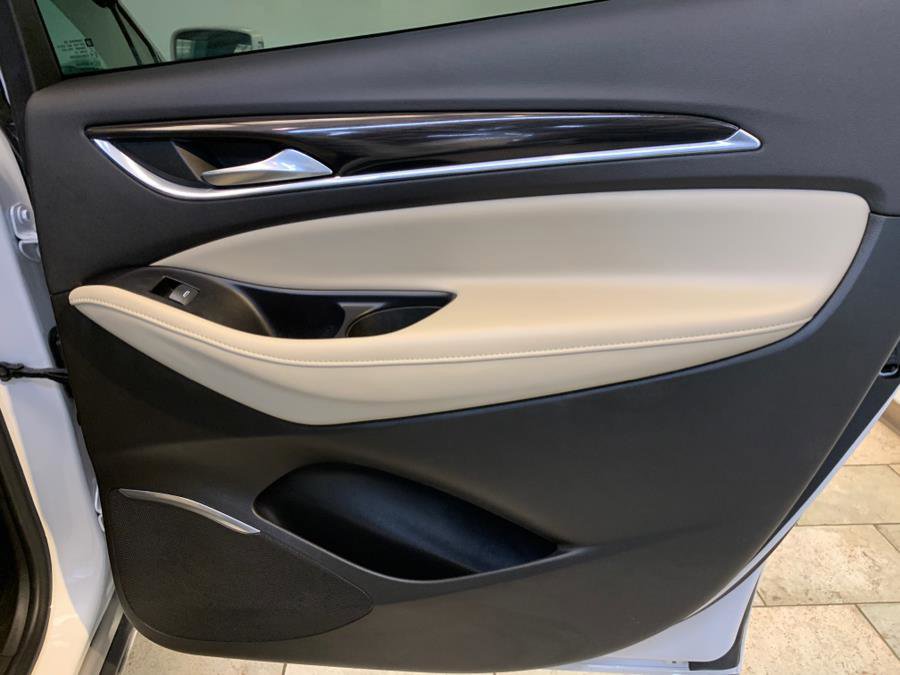 Used 2020 Buick Enclave Premium w/ Sun and Sites Package image 54