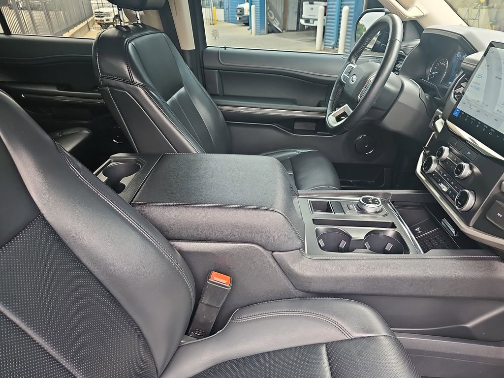 Used 2022 Ford Expedition XLT RWD image 10